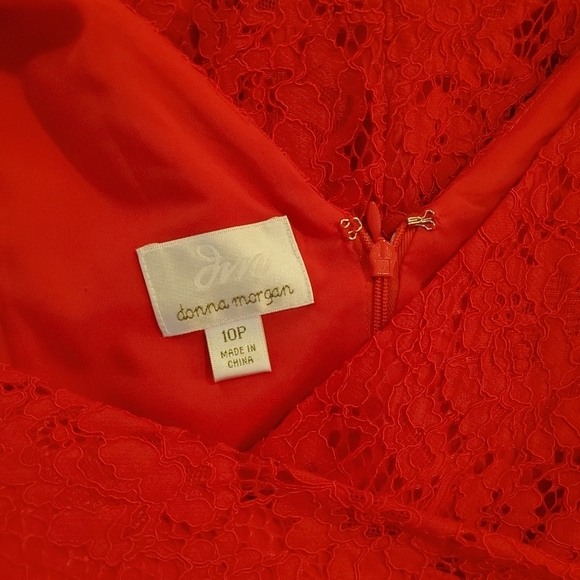 Dress - Picture 3 of 3